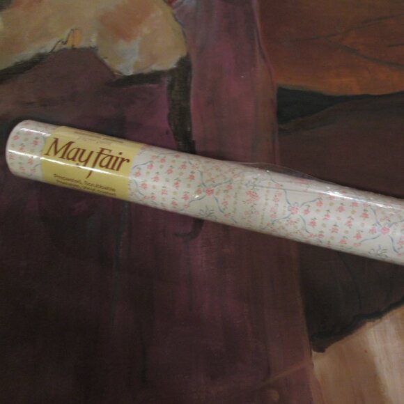 Vintage 1980s Floral Diamond Motif Wallpaper - Picture 7 of 12